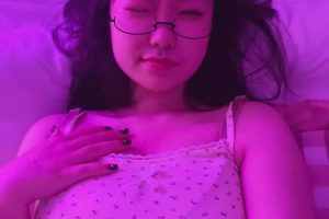 极品38D妹子，奶大多水性欲强