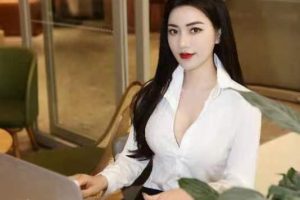 淫叫的声浪很大，有种征服的感觉，让我很满足