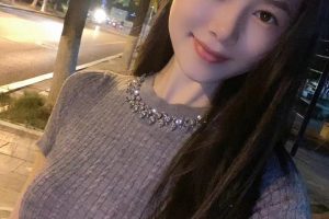 越秀体验风骚完美身材小姐姐