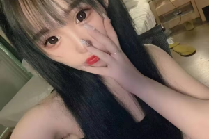 大胸妹子，身材高挑不机车，性感魅惑小妖精，会骚会撩