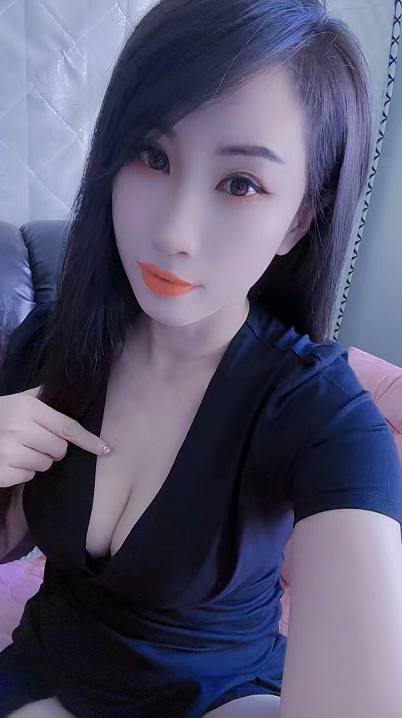 版主推荐个人小姐姐很风骚，很主动