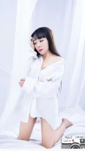 气质大屁股十分风骚甜美梅子一枚