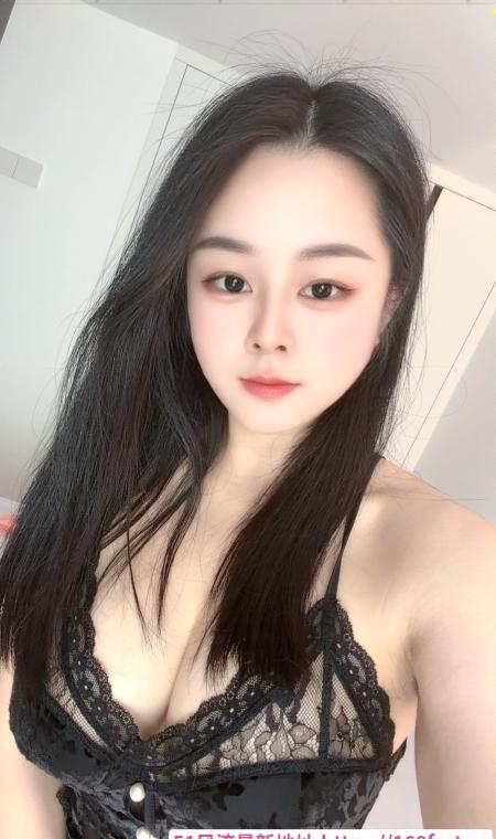 光明性感气质美妇